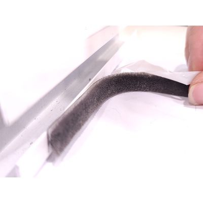 CLJ رنگ خاکستری استریپ آب و هوا آلومینیوم پنجره درب های ضد آب پشته پشم آب و هوا استریپ پلی پروپیلن برس برای ضد صدا
