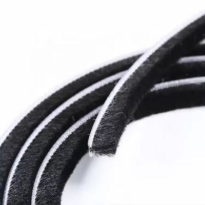 پنجره ها و درهای اپوسیت Poly Pile Threshold Sealing Strip Brush Weatherstrip برای آپارتمان آب و هوا جدا کردن مهر خروجی