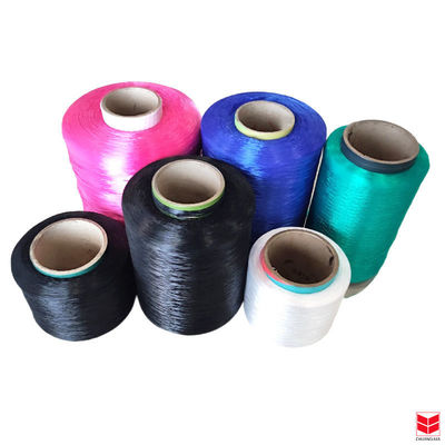 رشته های تک رشته ای رنگ آمیزی Pp Multifilament 2mm 3ply DTY BCF Polypropylene Yarn برای کیسه های بافندگی