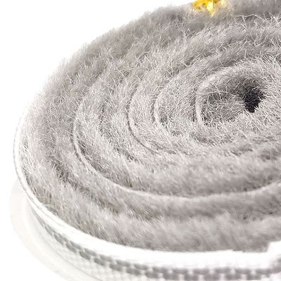 3-25mm ارتفاع انبار CLJ Epdm درب و پنجره خط آب و هوا گپ بلوکر عایق مهر و موم نوار با نوار خود چسب