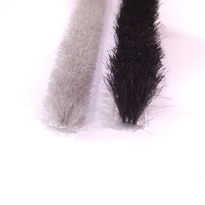 3-25mm ارتفاع انبار CLJ Epdm درب و پنجره خط آب و هوا گپ بلوکر عایق مهر و موم نوار با نوار خود چسب